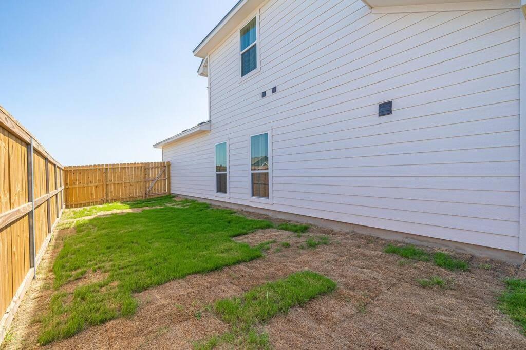 Gorgeous, Brand New 3 Bedrooms Home- Built 2024, Near Seaworld & Lackland Afb San Antonio Luaran gambar