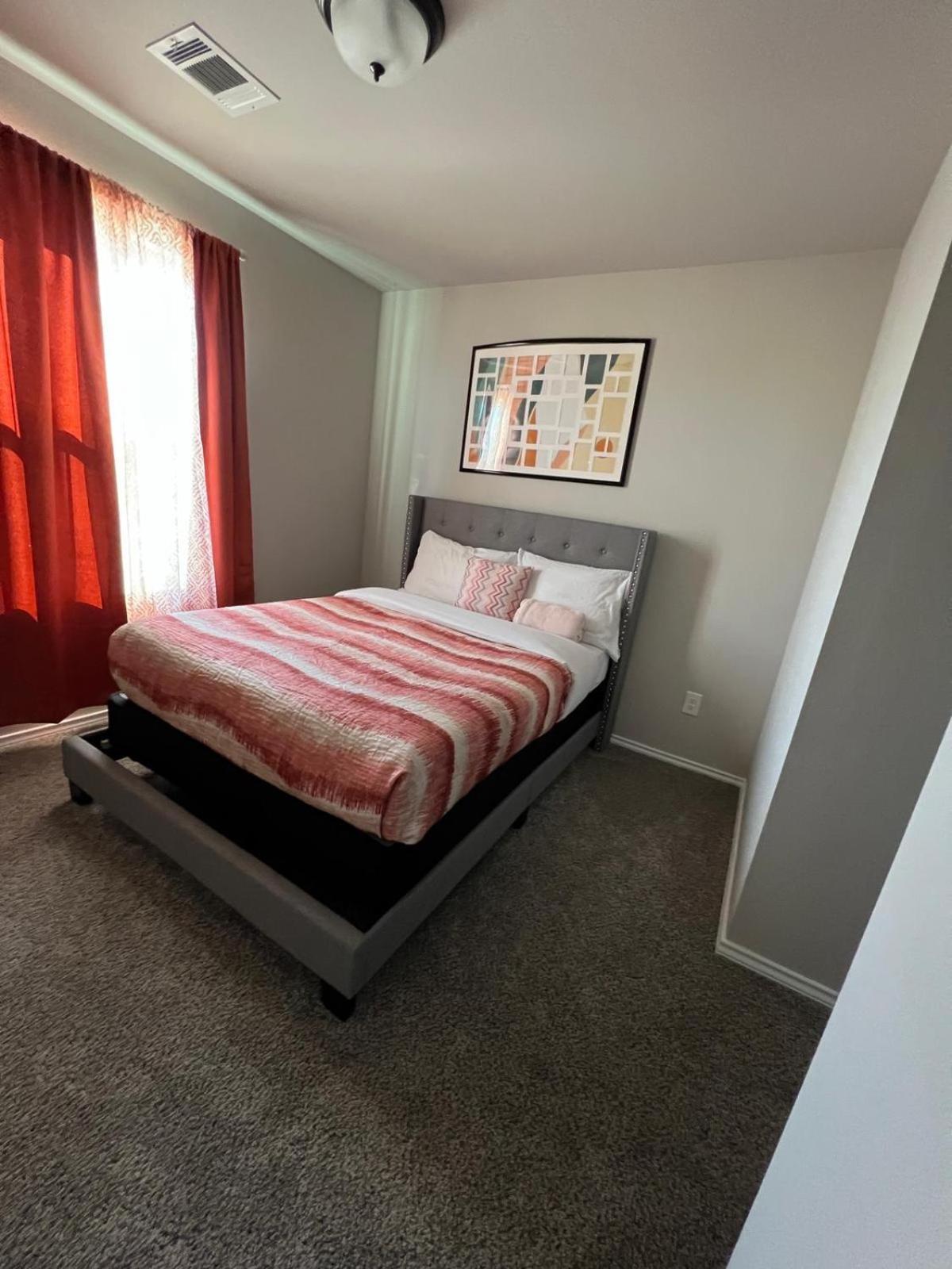 Gorgeous, Brand New 3 Bedrooms Home- Built 2024, Near Seaworld & Lackland Afb San Antonio Luaran gambar