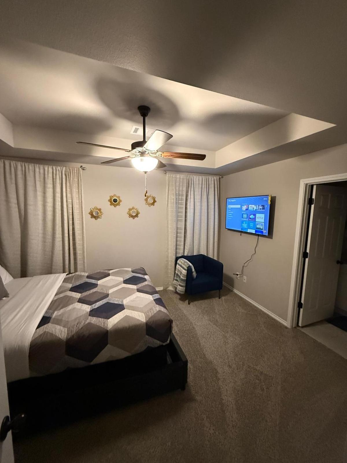 Gorgeous, Brand New 3 Bedrooms Home- Built 2024, Near Seaworld & Lackland Afb San Antonio Luaran gambar