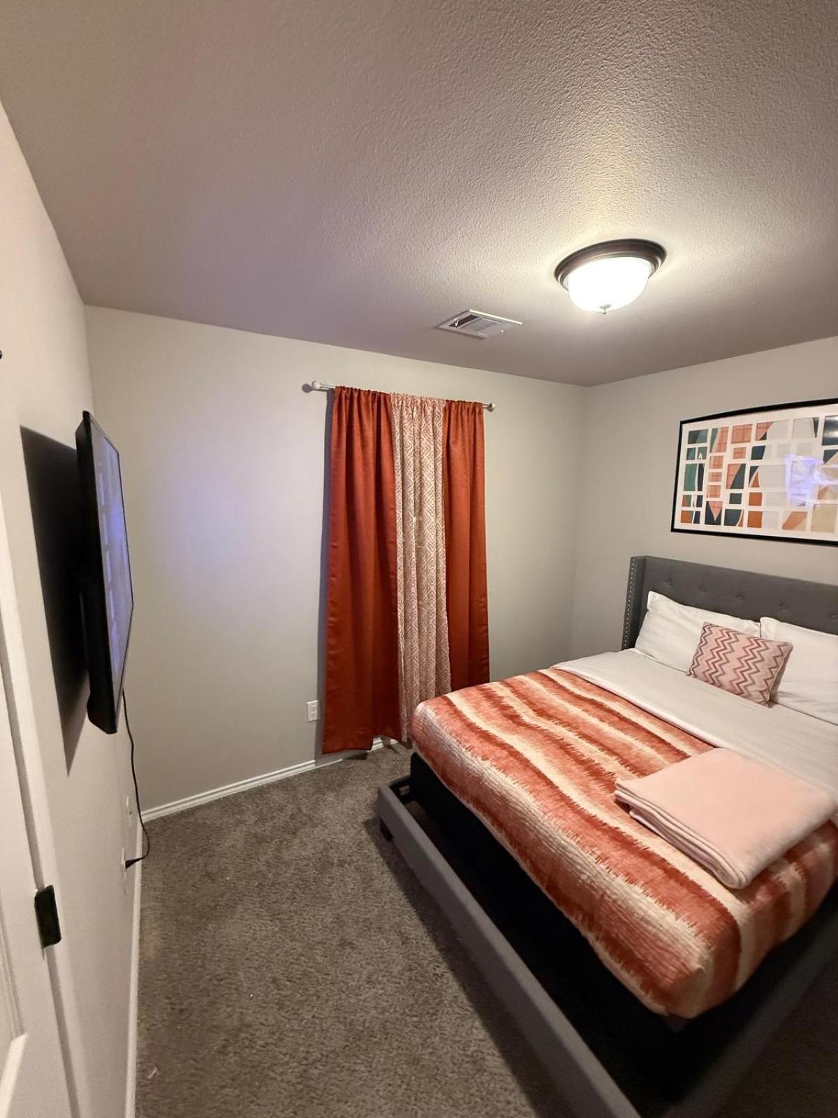 Gorgeous, Brand New 3 Bedrooms Home- Built 2024, Near Seaworld & Lackland Afb San Antonio Luaran gambar